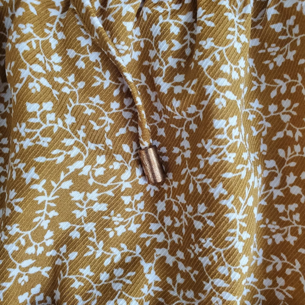 $5 CLOSET CLOSING Indigo Rising Floral Tiered Golden Brown Skirt Small - Picture 4 of 5